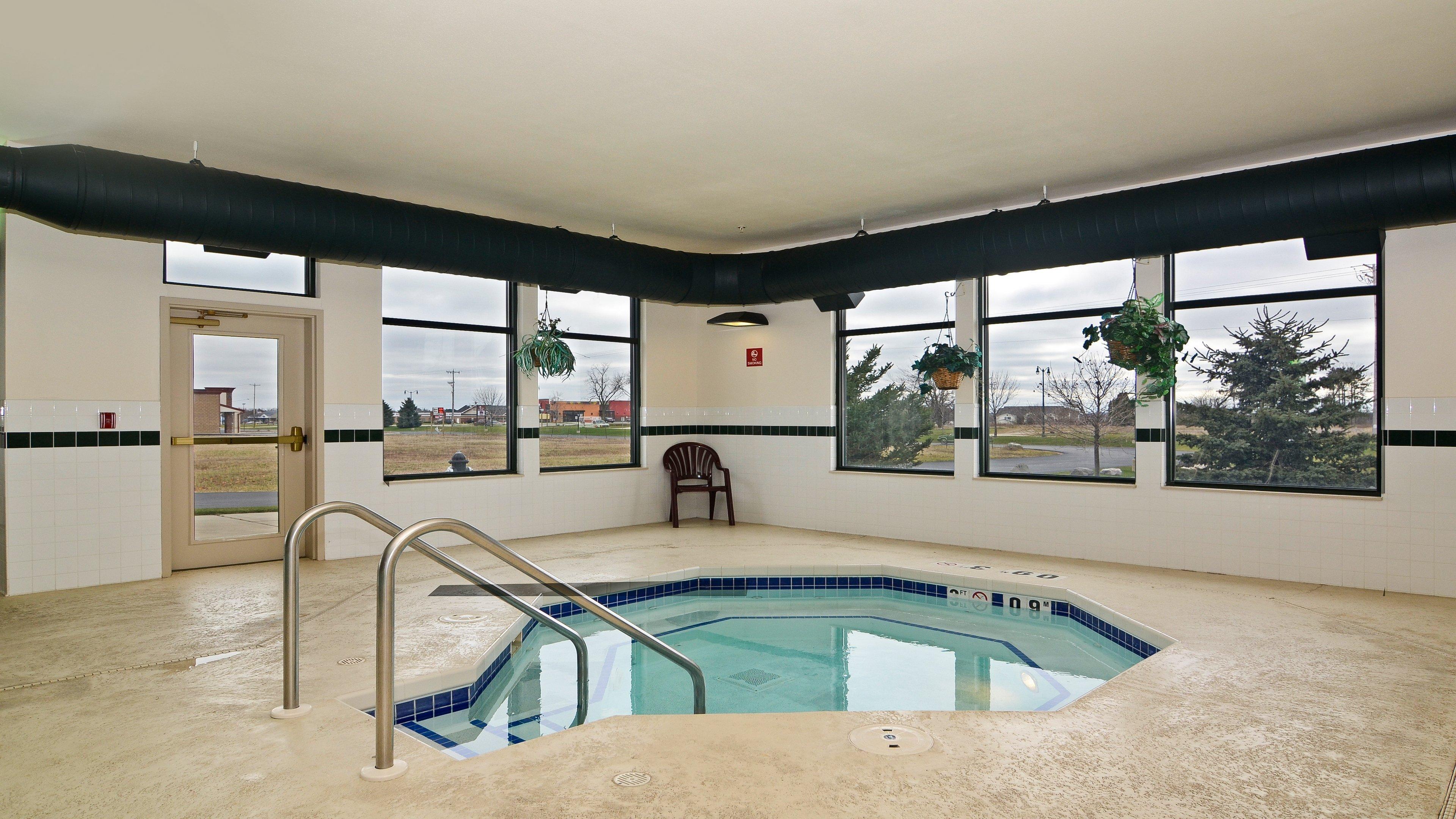 Holiday Inn Express Hotel & Suites Fort Atkinson By Ihg Exterior foto